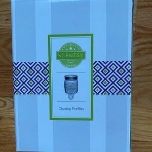 Scentsy Chasing Fireflies Warmer